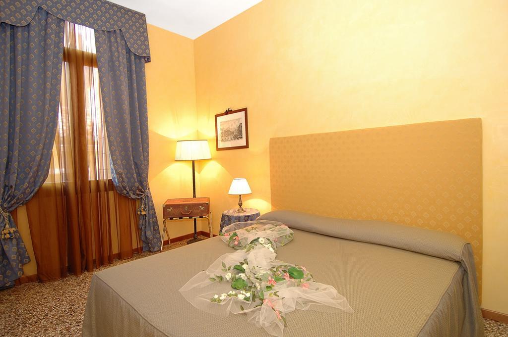 Residence Odoni Венеция Номер фото